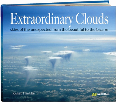 portada libro extraordinary clouds