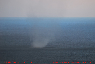 Tromba marina avistada en Es Mercadal, Menorca (23-10-12)