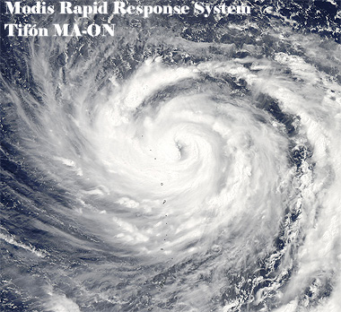 Imagen visible del tifón MA-ON, satélite AQUA (sensor MODIS), 14.07.11, 03:30 UTC.
