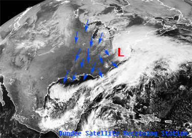 Imagen visible captada por el satélite meteorológico GOES de la NASA. 29.10.11, 18 UTC.