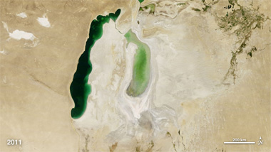 Estado actual del Mar de Aral, año 2014. Google Earth.