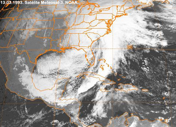 Imagen visible de la tormenta en el medio este americano.
