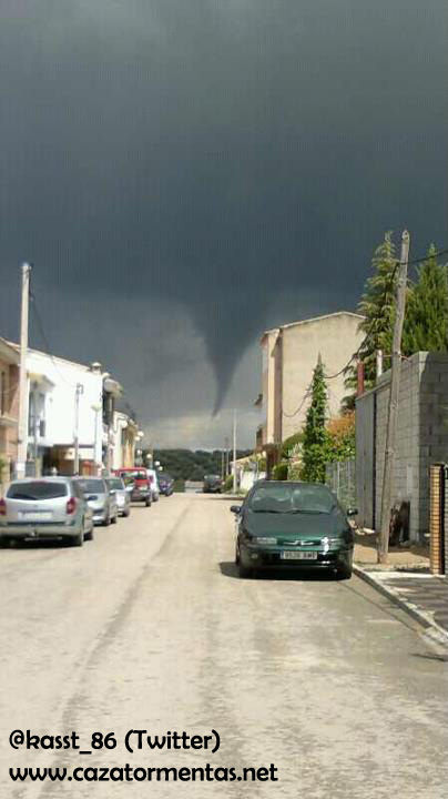Fotografía del tornado en Villargordo, Jaén.