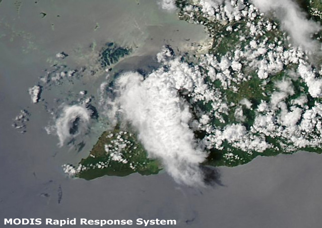 Imagen de alta resolución centrada en Campechuela, Cuba. Satélite AQUA (sensor MODIS), 13.05.12.
