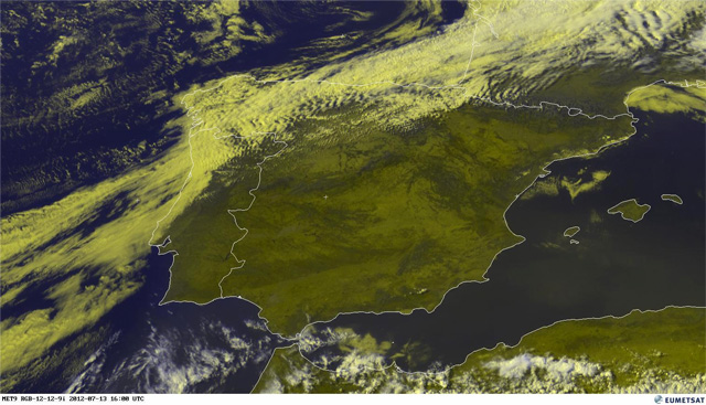 Imagen visible de la Península Ibérica, captada por el satélite Meteosat-9, 16 UTC. Crédito: EUMETSAT.