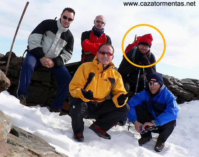 Toni Nadal, con un grupo de montañeros y amigos, en la ascensión al Mulhacén, 15.01.07.