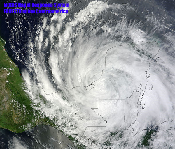 Imagen visible del huracán ERNESTO sobre Centroamérica. Satélite TERRA (sensor MODIS), 08.08.12, 17 UTC.