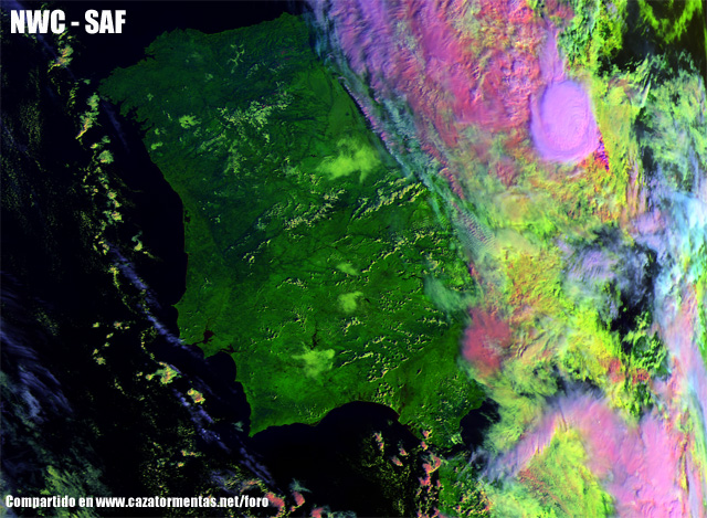 Imagen en modo visible y falso color RGB. Satélite MetOp-A, 10:40 UTC.