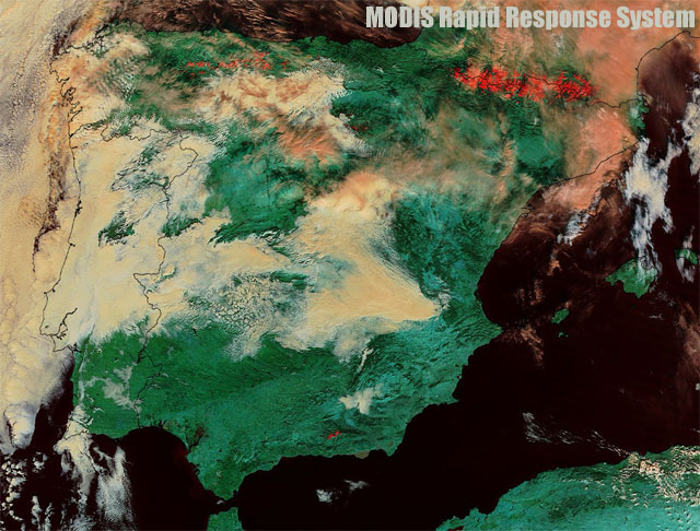 Imagen visible y falso color RGB de los bancos de niebla. Satélite TERRA (sensor MODIS), 22.12.12.
