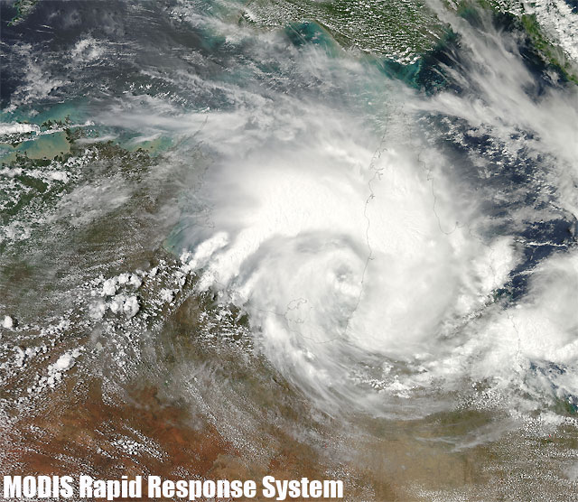 Imagen visible de alta resolución del ciclón tropical OSWALD, satélite TERRA (sensor MODIS), 21.01.13, 04:30 UTC.