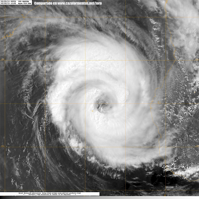 Imagen visible de alta resolución de HARUNA. Satélite AQUA (sensor MODIS), 20.02.13, 11:15 UTC. Crédito: NRL.