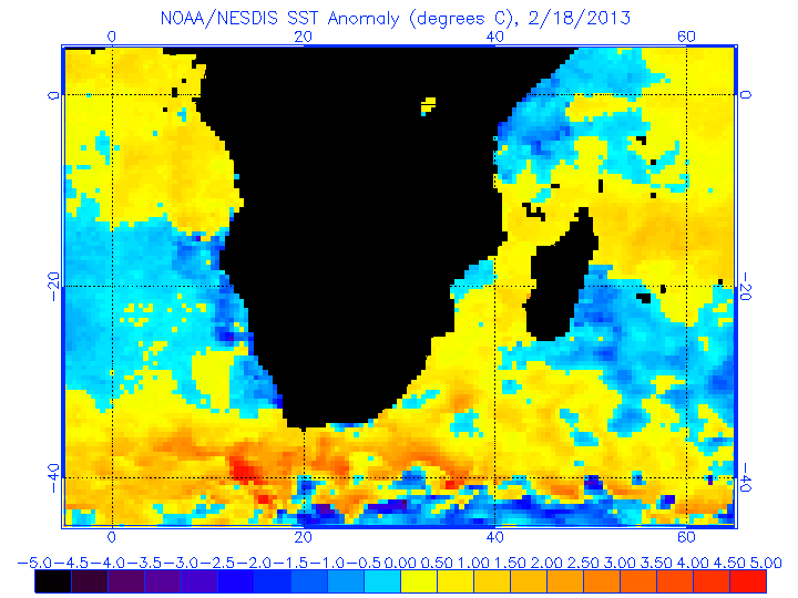 Anomalía de temperatura en aguas superficiales del Índico Suroeste y Atlántico Sureste. Crédito: NOAA/NESDIS.