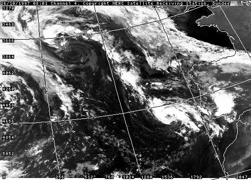 Imagen infrarroja del ciclón. 26.10.97, 08:01 UTC.