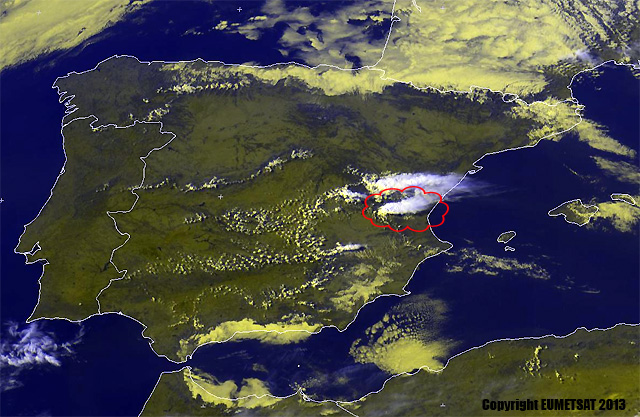 Imagen visible y falso color RGB, tormentas severas en la C. Valenciana. 12.05.13, 16 UTC.