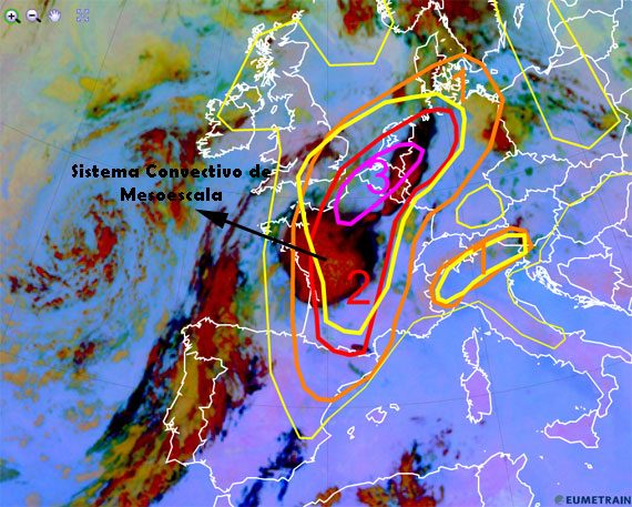 Previsión de tormentas del equipo ESTOFEX para hoy, e imagen IR + RGB, 27.07.13, 00 UTC.