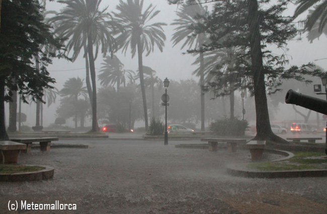 Un posible Compleo Convectivo de Mesoescala afectó a Baleares esta tarde