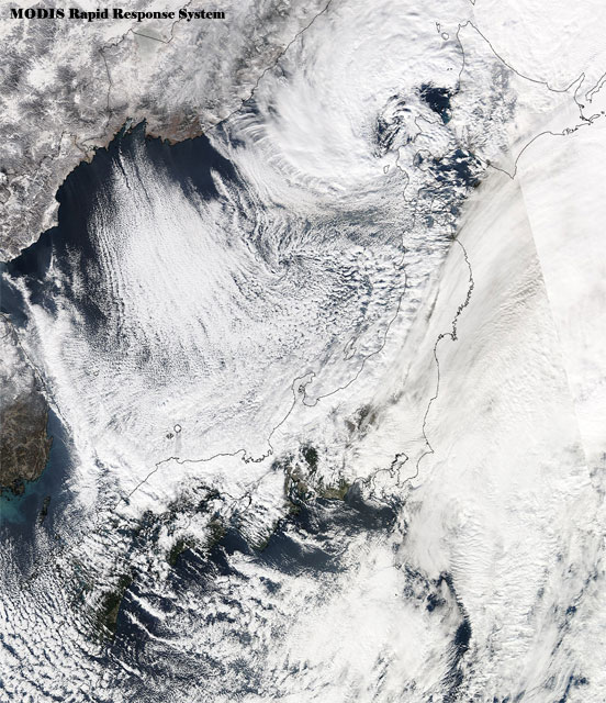 Imagen visible de alta resolución sobre Japón.