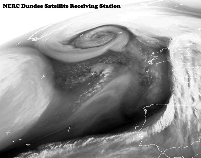 Espiral de vapor de agua asociada a una borrasca al oeste de Escocia, 12 de enero.