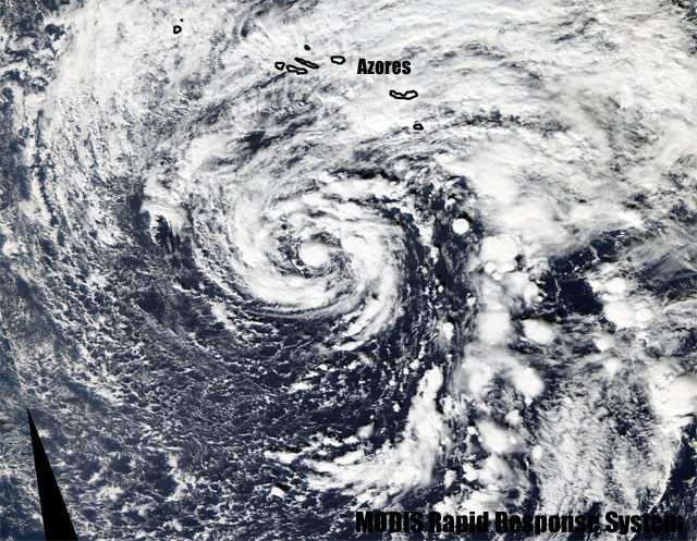 Imagen visible de la tormenta subtropical. Satélite AQUA (sensor MODIS), 5 diciembre 2013.
