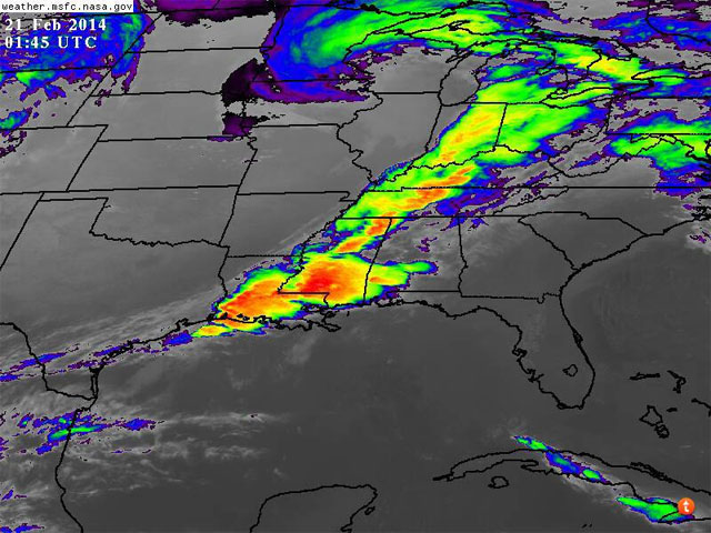 Imagen infrarroja y falso color RGB del frente de tormentas, madrugada. Satélite GOES-E.