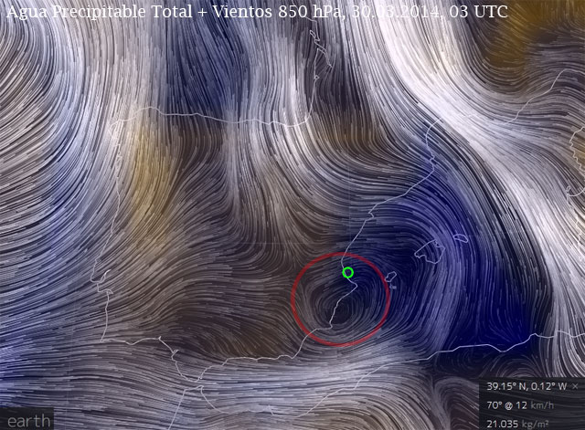 Agua Precipitable Total + Vientos a 850 hPa, 30 marzo 2014, 03 UTC.