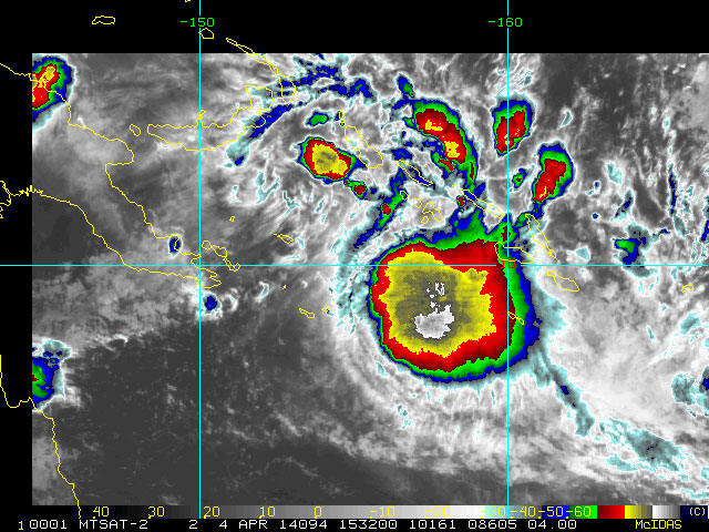 Futuro ciclón tropical Nute, visto a través del satélite MTSAT-2, 15:32 UTC. Crédito: RAMMB / CIRA.
