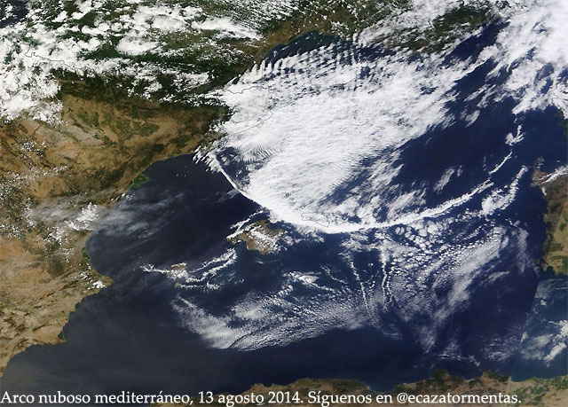 El Arco Nuboso Mediterráneo, visto a través del satélite TERRA (sensor MODIS), 13 agosto 2014.