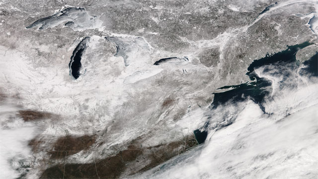 Imagen visible de alta resolución adquirida por el satélite Suomi NPP, 27 febrero 2015, 18:30 UTC. Crédito: NOAA/NASA.