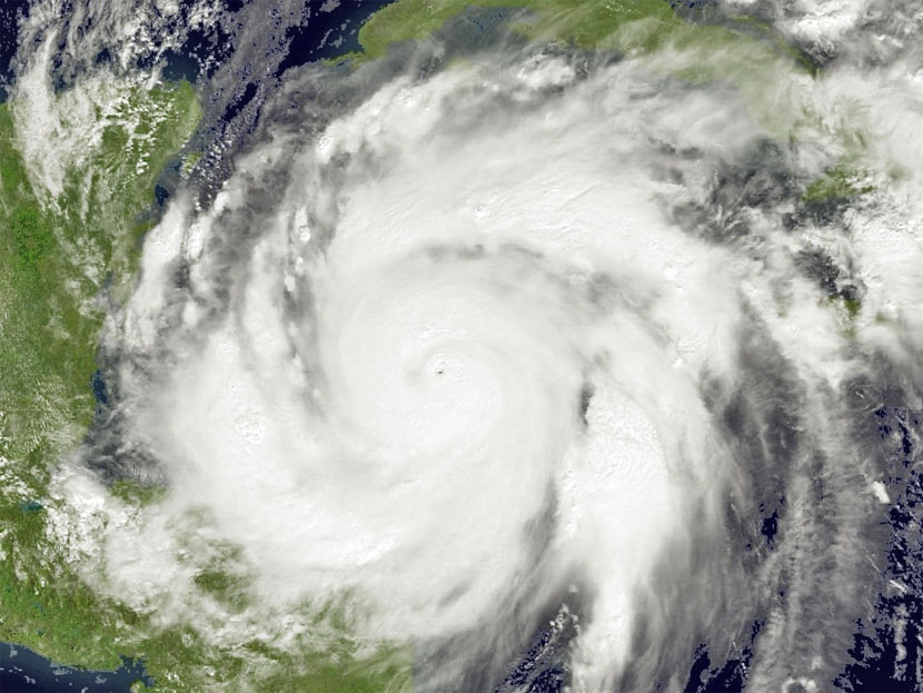 Huracán Wilma, a plena potencia, en categoría 5, récord de ciclón tropical más intenso en formarse en el Atlántico. Año 2005.